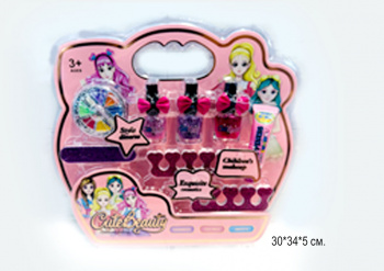 Набор для маникюра арт. 1688-8811 С косметикой блистер•