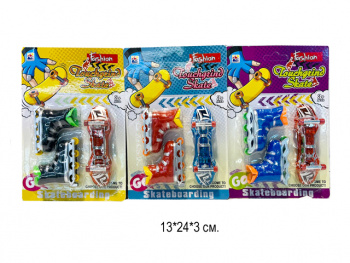 Скейтик арт. 031-10 Пальчиковый набор скейтик + ролики на листе• 